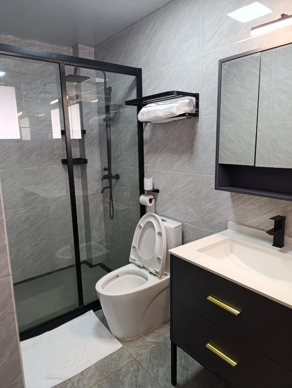 Menelik Road Furnished By Extended Stays 13