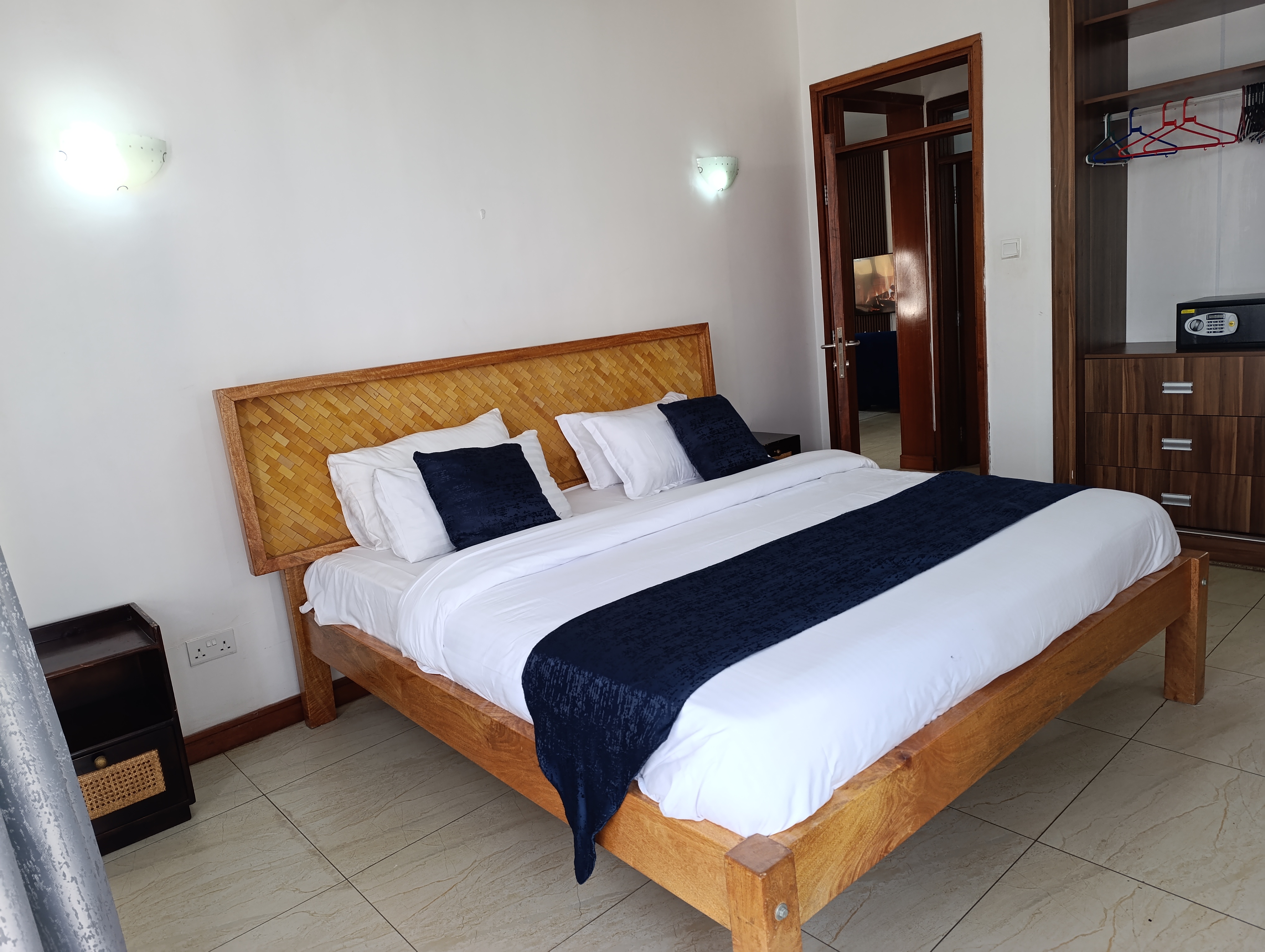 Myra Residence by Extended Stays 8