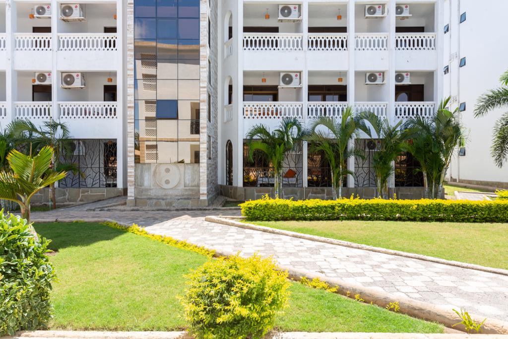 Rosa Mystica Furnished and Serviced Apartments — photo 4